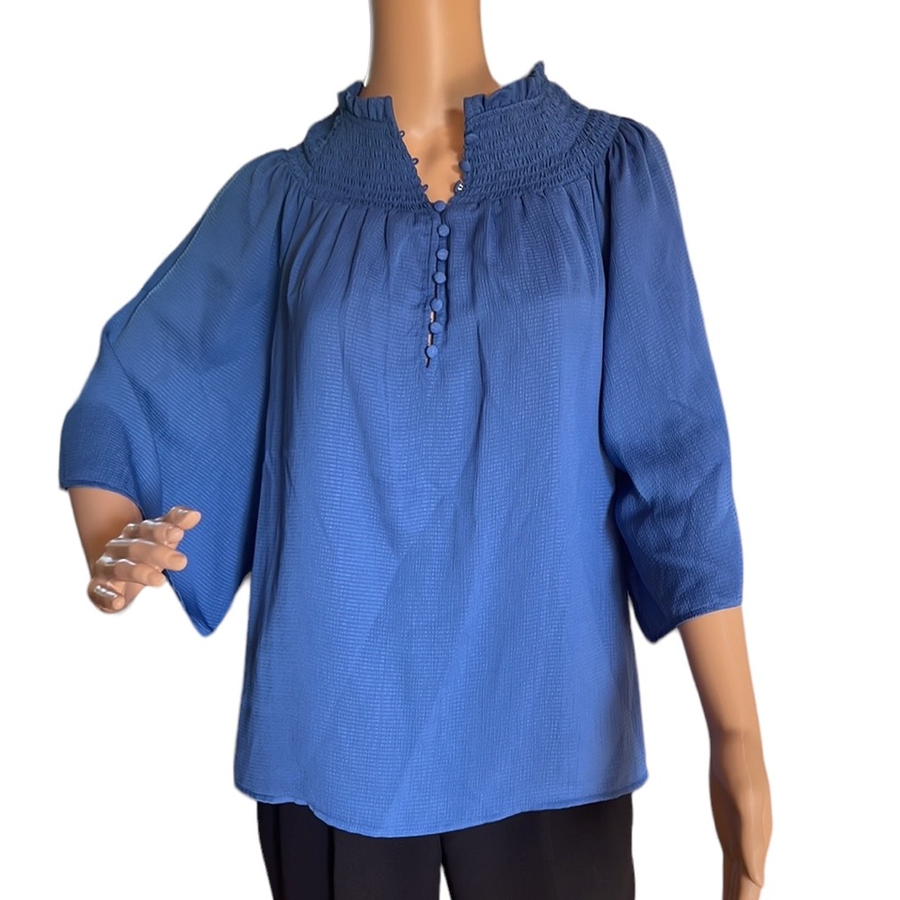 Blue top - Picture 5 of 9